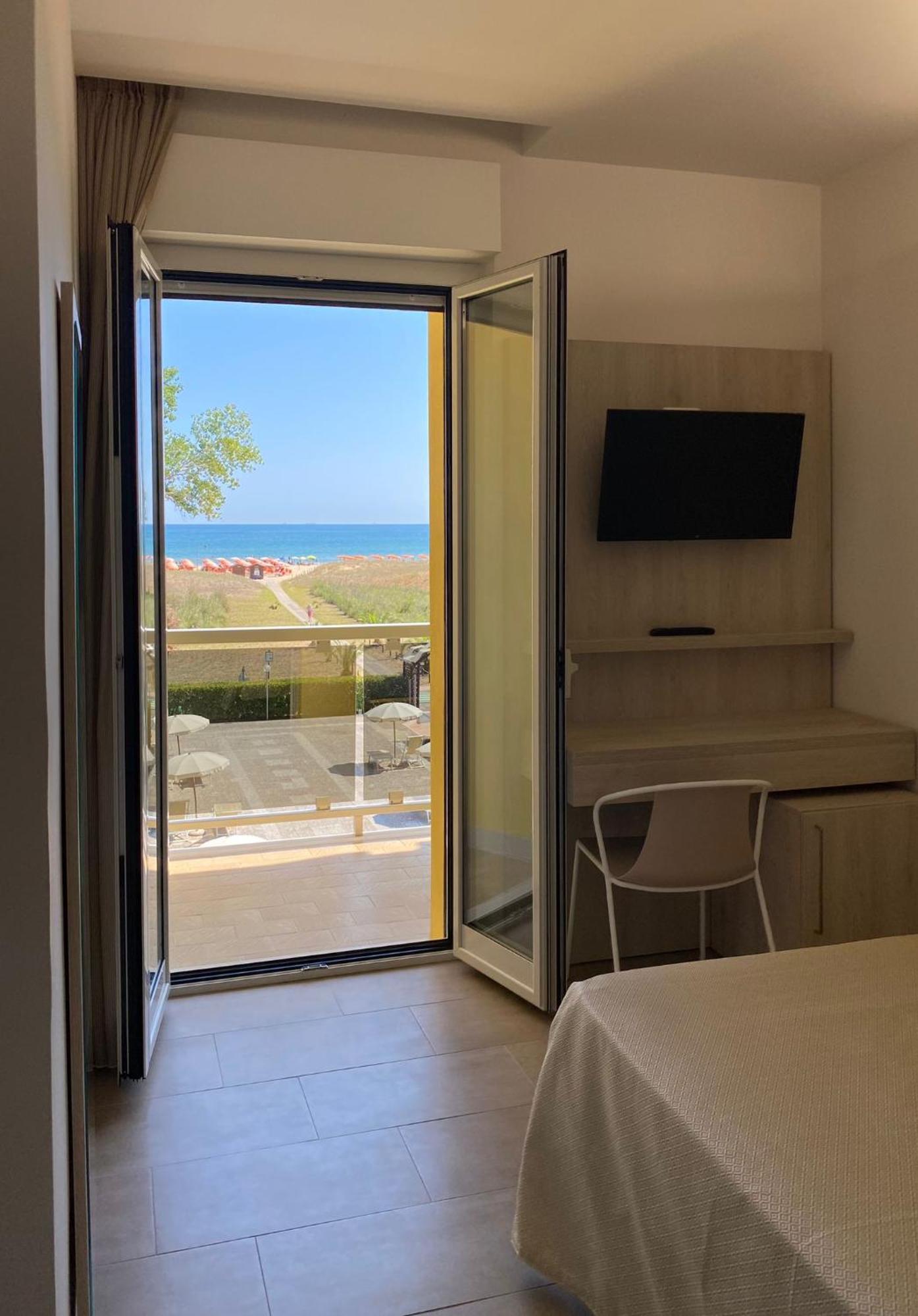 ואסטו Hotel Vittoria מראה חיצוני תמונה