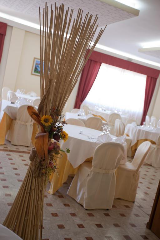 ואסטו Hotel Vittoria מראה חיצוני תמונה